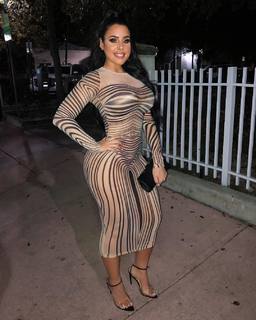 Stephanie Acevedo feet photo 16