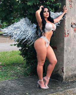 Stephanie Acevedo feet photo 15
