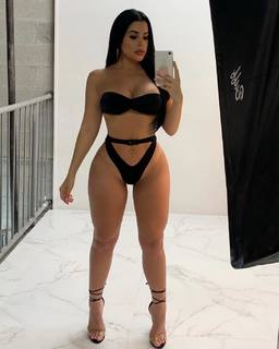 Stephanie Acevedo feet photo 3