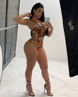 Stephanie Acevedo feet photo 20