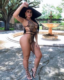 Stephanie Acevedo feet photo 6