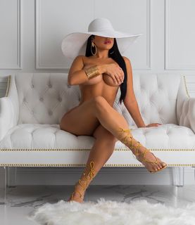 Stephanie Acevedo feet photo 9