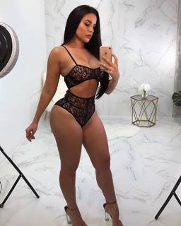 Stephanie Acevedo feet photo 17