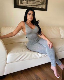 Stephanie Acevedo feet photo 2