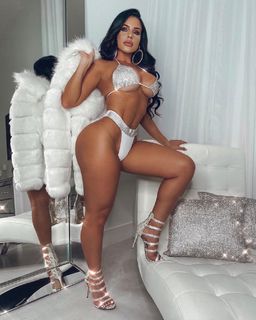 Stephanie Acevedo feet photo 17