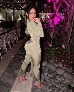 Stephanie Acevedo feet photo 4