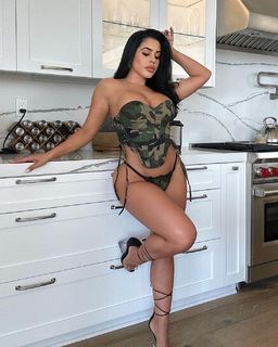 Stephanie Acevedo feet photo 16