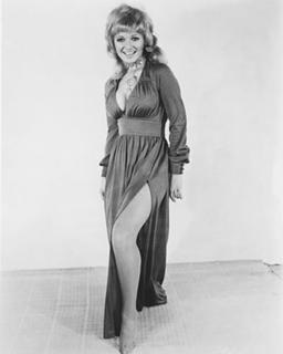 Stephanie Beacham feet photo 14