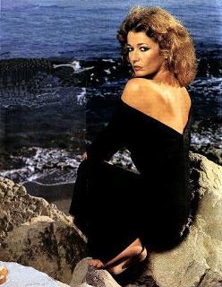 Stephanie Beacham feet photo 6