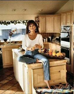 Stephanie Beacham feet photo 16