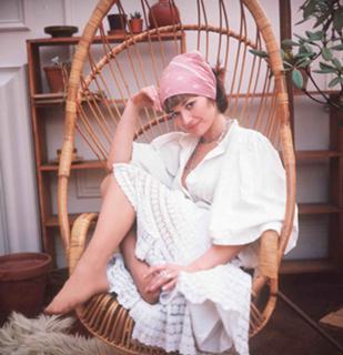 Stephanie Beacham feet photo 6