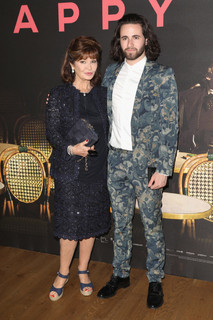 Stephanie Beacham feet photo 15