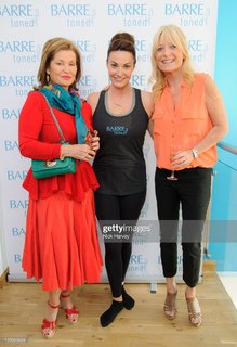 Stephanie Beacham feet photo 8