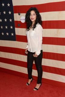 Stephanie Beatriz feet photo thumbnail