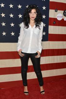 Stephanie Beatriz feet photo thumbnail