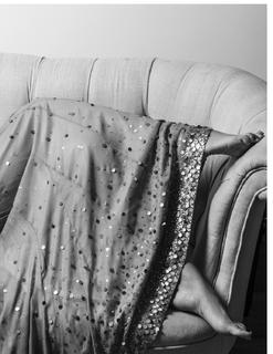 Stephanie Beatriz feet photo thumbnail