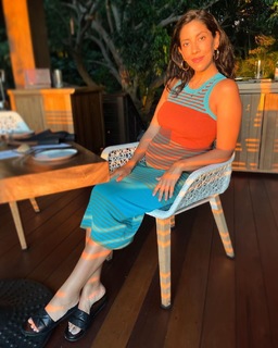 Stephanie Beatriz feet photo thumbnail