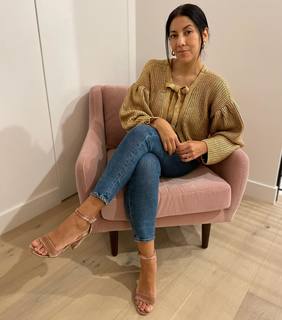 Stephanie Beatriz feet photo thumbnail