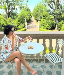Stephanie Beatriz feet photo thumbnail