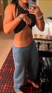 Stephanie Bell feet photo 5
