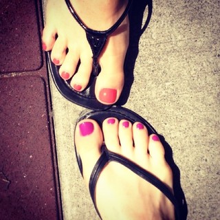 Stephanie Bennett feet photo 5