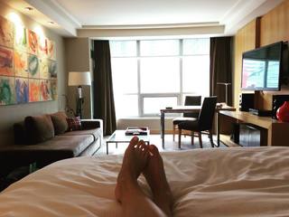 Stephanie Bennett feet photo 3