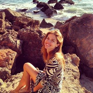 Stephanie Cayo feet photo thumbnail