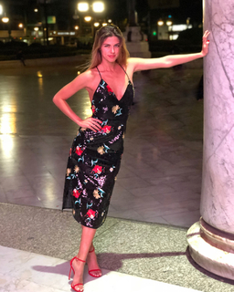 Stephanie Cayo feet photo thumbnail