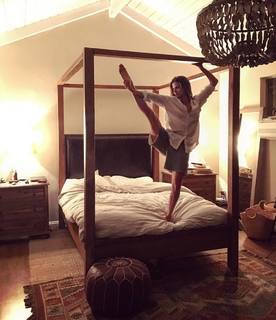 Stephanie Cayo feet photo thumbnail