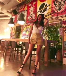 Stephanie Cayo feet photo thumbnail