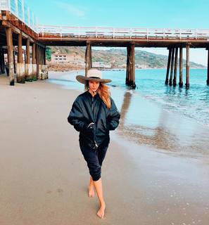 Stephanie Cayo feet photo thumbnail