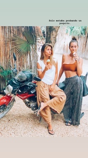 Stephanie Cayo feet photo thumbnail