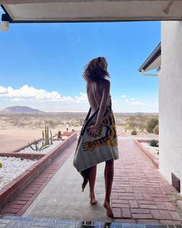 Stephanie Cayo feet photo thumbnail