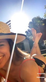 Stephanie Cayo feet photo thumbnail