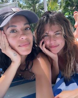 Stephanie Cayo feet photo thumbnail