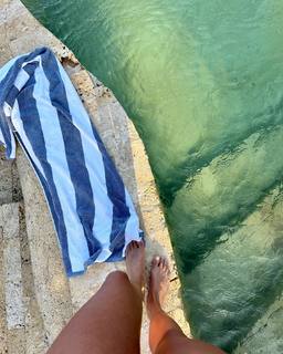 Stephanie Cayo feet photo thumbnail