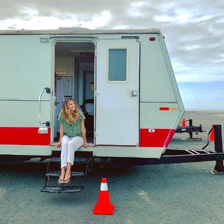 Stephanie Cayo feet photo thumbnail