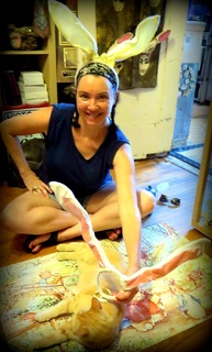 Stephanie Courtney feet photo thumbnail