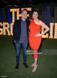 Stephanie Courtney feet photo 6