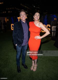 Stephanie Courtney feet photo 5