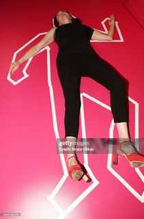 Stephanie Courtney feet photo 3