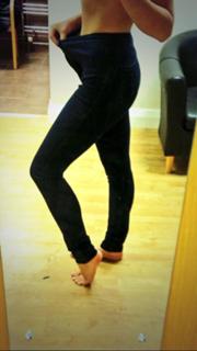 Stephanie Davis feet photo thumbnail