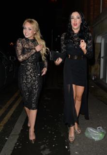 Stephanie Davis feet photo thumbnail