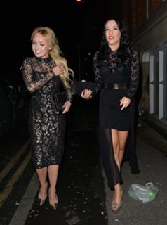 Stephanie Davis feet photo thumbnail