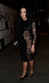 Stephanie Davis feet photo thumbnail