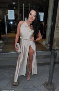 Stephanie Davis feet photo thumbnail