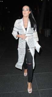 Stephanie Davis feet photo thumbnail