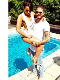 Stephanie Davis feet photo thumbnail