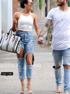 Stephanie Davis feet photo thumbnail