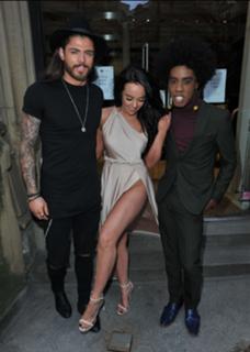 Stephanie Davis feet photo thumbnail